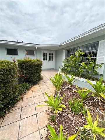 209 Punta Alta CT, Lehigh Acres, FL 33936