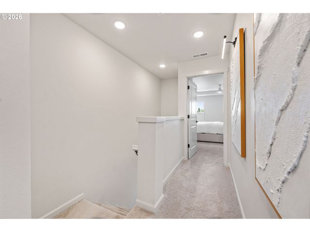 8148 Se Newberry St, Hillsboro, OR 97123