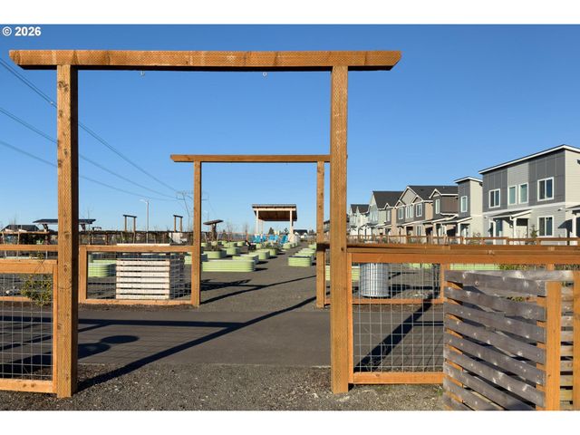 8148 Se Newberry St, Hillsboro, OR 97123