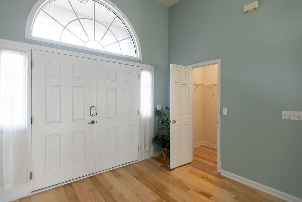 Image 9 of property listing at 1817 Great Hope Drive, Mount Pleasant, SC 29466