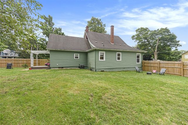 403 Elm Street, Paw Paw, MI 49079