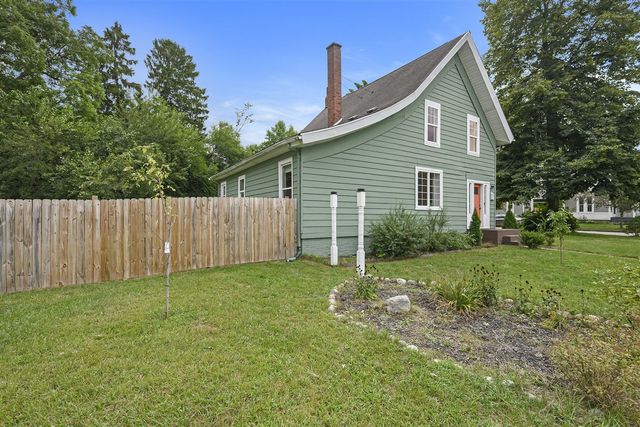 403 Elm Street, Paw Paw, MI 49079