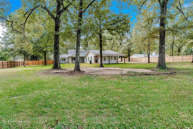 251 Jessie Jones Drive, Benton, LA 71006