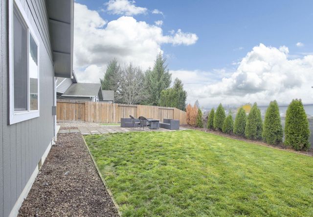 1444 Barney Fife Boulevard, Grants Pass, OR 97527