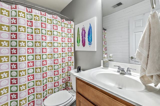 214 Goldfinch Lane, Summerville, SC 29485