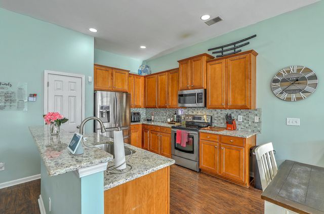 214 Goldfinch Lane, Summerville, SC 29485