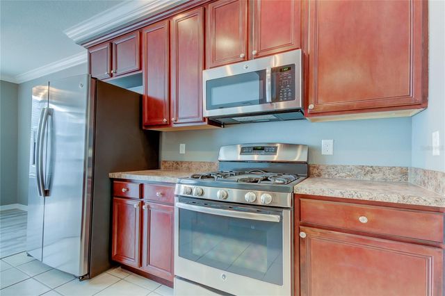 10003 BRADWELL PLACE, Tampa, FL 33626