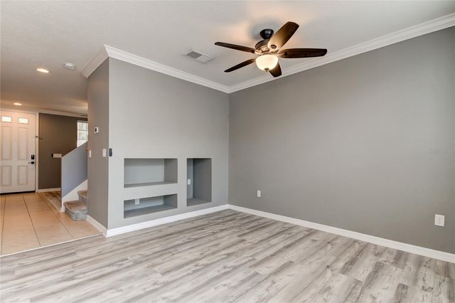 10003 BRADWELL PLACE, Tampa, FL 33626