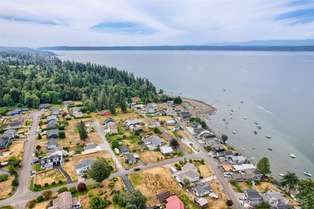 18729 100th Avenue NW, Stanwood, WA 98292