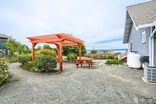 18729 100th Avenue NW, Stanwood, WA 98292