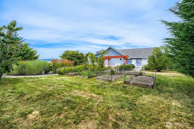 18729 100th Avenue NW, Stanwood, WA 98292