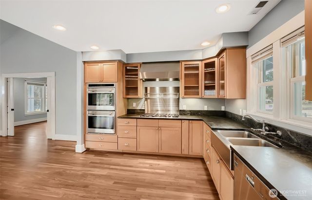 18729 100th Avenue NW, Stanwood, WA 98292