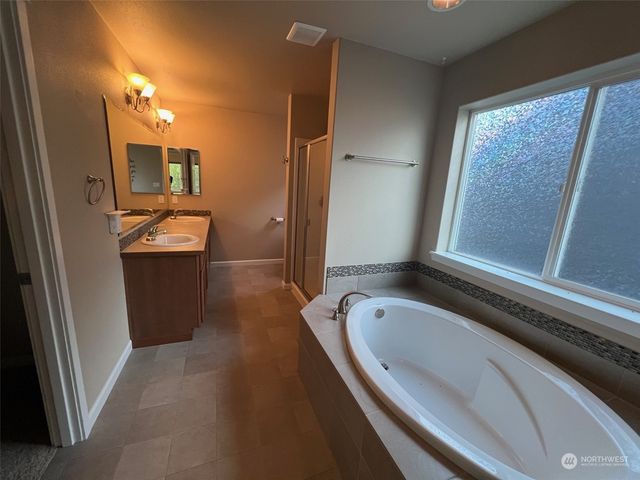 8701 29th Way SE, Olympia, WA 98513