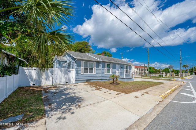 243 N PENINSULA DRIVE, Daytona Beach, FL 32118