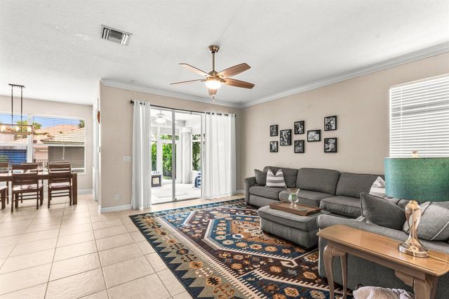 8125 Calterra Drive, Palm Beach Gardens, FL 33418