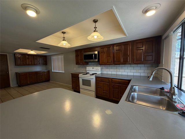 5510 Cairnleigh Drive, Houston, TX 77084