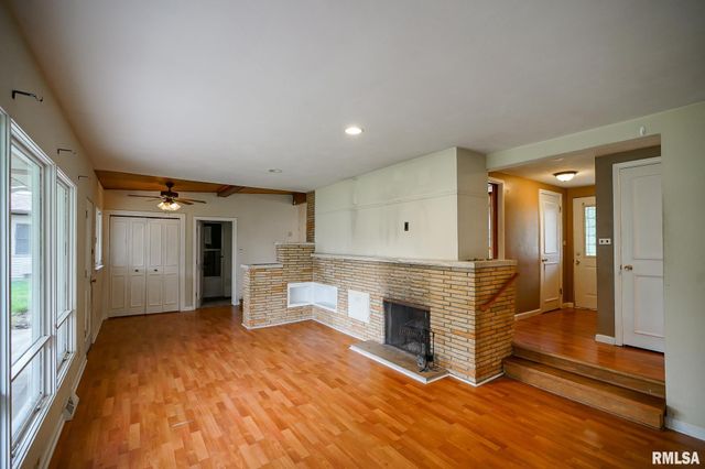 130 CLARK Street, Morton, IL 61550