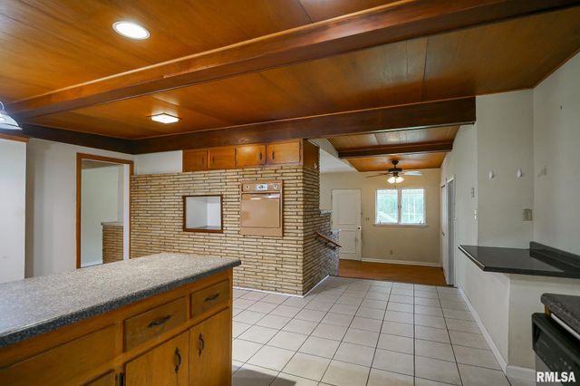 130 CLARK Street, Morton, IL 61550