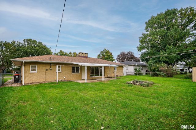 130 CLARK Street, Morton, IL 61550