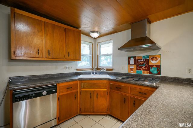 130 CLARK Street, Morton, IL 61550