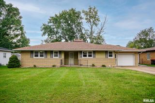 130 CLARK Street, Morton, IL 61550