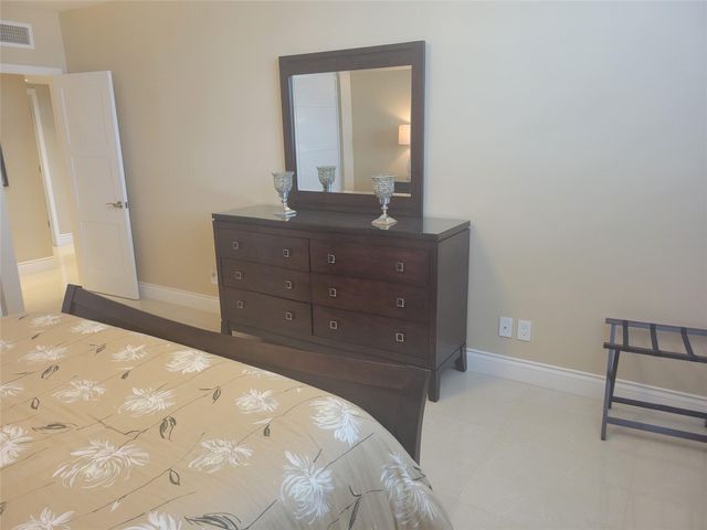 19370 Collins Ave 1218, Sunny Isles Beach, FL 33160