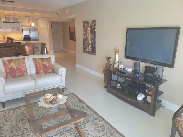 19370 Collins Ave 1218, Sunny Isles Beach, FL 33160