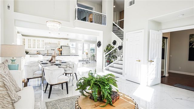 2690 Mockingbird, Corona, CA 92881