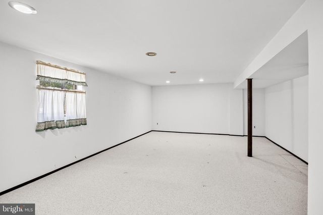 2330 ILENE LN, Atco, NJ 08004