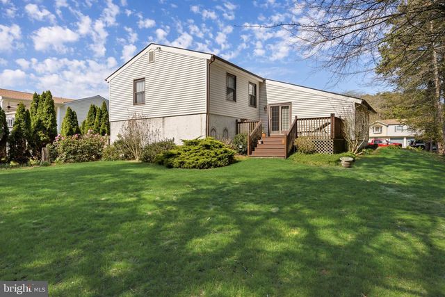 2330 ILENE LN, Atco, NJ 08004
