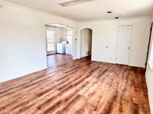 520 Iris Drive, Irving, TX 75061