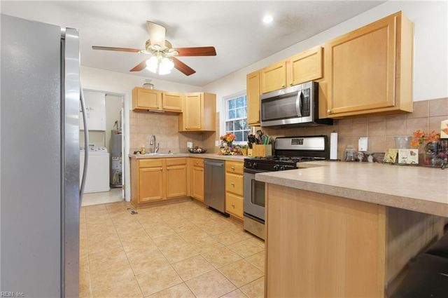 4708 Mallard CIR, Portsmouth, VA 23703