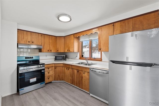 209 Westfall Drive, Geddes, NY 13219