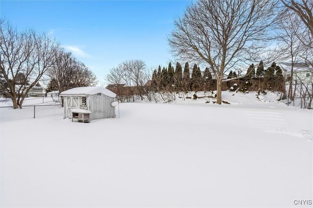 209 Westfall Drive, Geddes, NY 13219