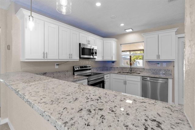 6634 13TH STREET N, St Petersburg, FL 33702