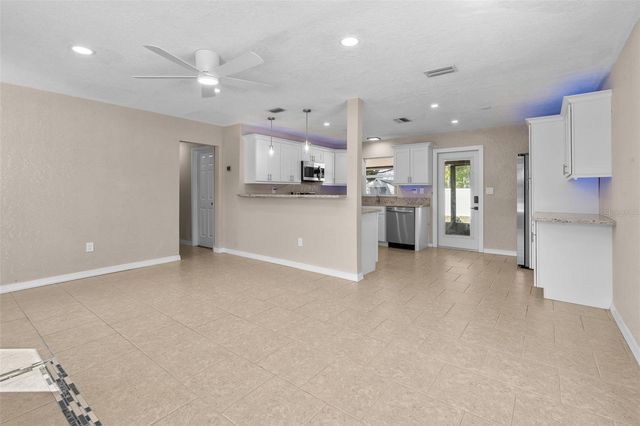 6634 13TH STREET N, St Petersburg, FL 33702