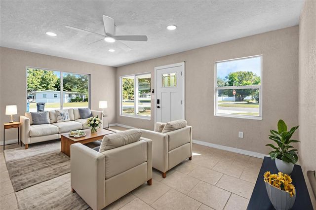 6634 13TH STREET N, St Petersburg, FL 33702