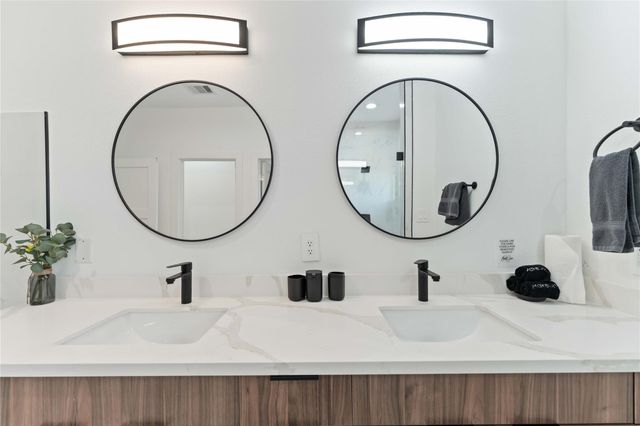 3034 Gray Street B, Houston, TX 77004