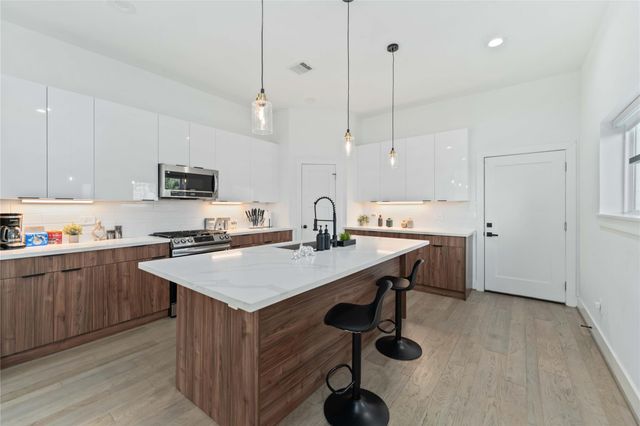 3034 Gray Street B, Houston, TX 77004