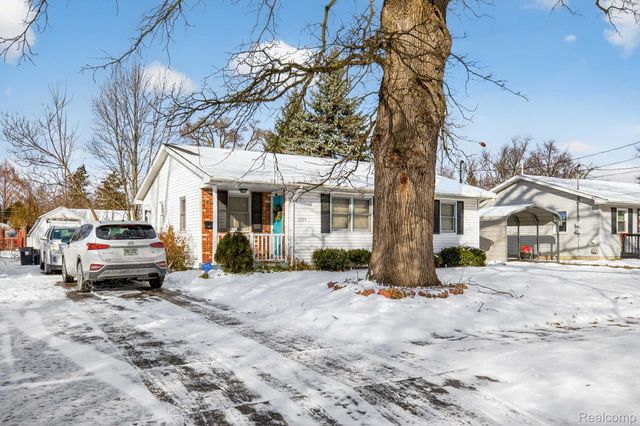 1515 S Harrison Street, Saginaw, MI 48602