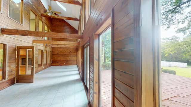 1201 S JOHNMEYER LN, Columbia, MO 65203