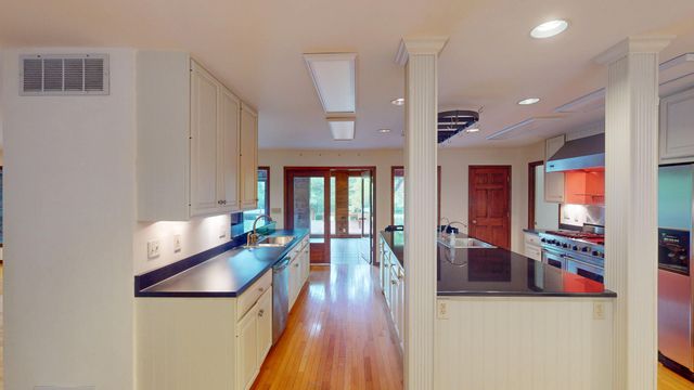 1201 S JOHNMEYER LN, Columbia, MO 65203