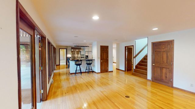 1201 S JOHNMEYER LN, Columbia, MO 65203