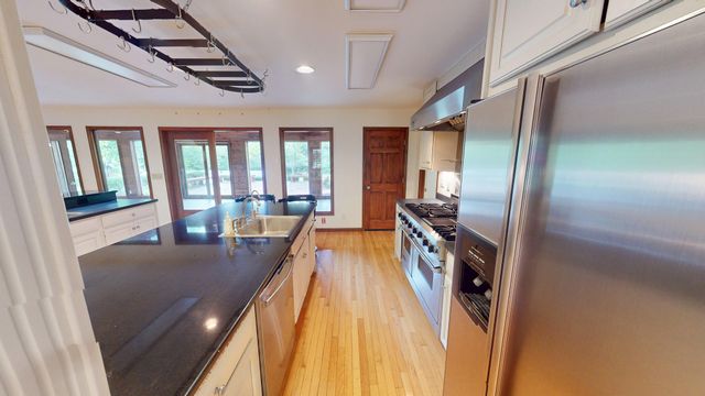 1201 S JOHNMEYER LN, Columbia, MO 65203