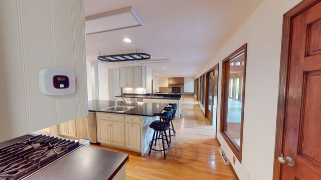 1201 S JOHNMEYER LN, Columbia, MO 65203