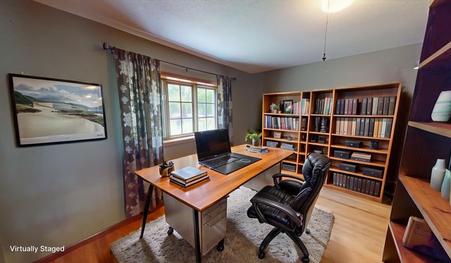 1201 S JOHNMEYER LN, Columbia, MO 65203