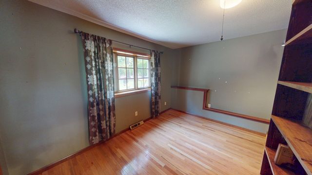 1201 S JOHNMEYER LN, Columbia, MO 65203