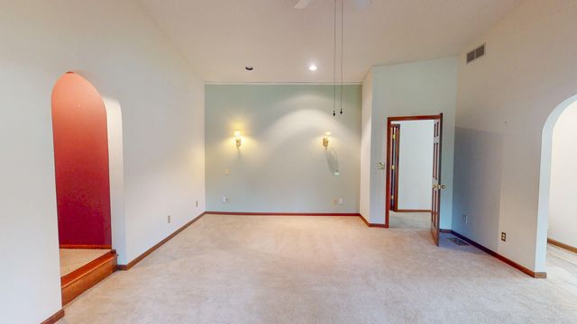 1201 S JOHNMEYER LN, Columbia, MO 65203