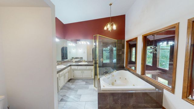 1201 S JOHNMEYER LN, Columbia, MO 65203