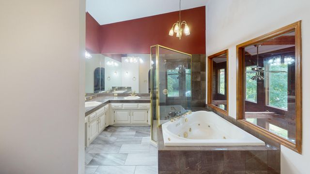 1201 S JOHNMEYER LN, Columbia, MO 65203